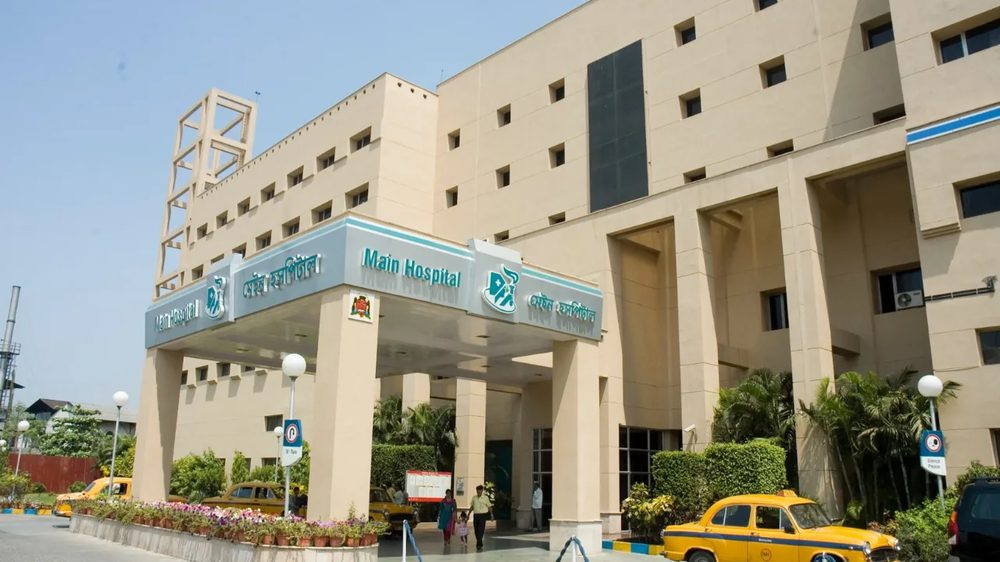 Apollo Multispeciality Hospital, 58 Canal Circular Road, Kolkata — consulting chamber of Dr. Uday Sankar Das